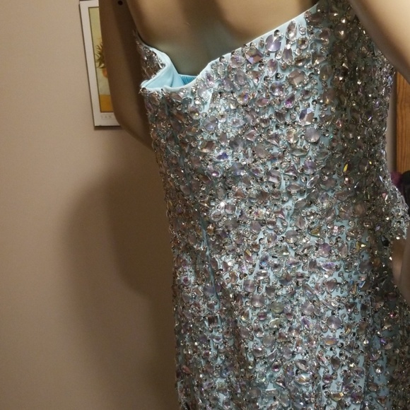 Jeweled Mermaid Mint Color Size 14 Prom Dress - Picture 5 of 8